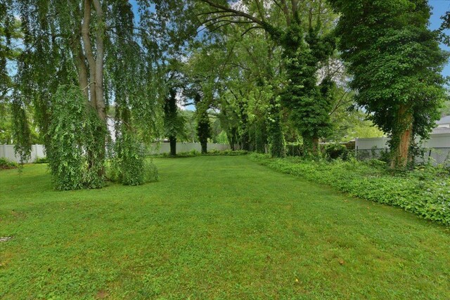 6 Attridge Ct, Melville, NY 11747 - photo 12