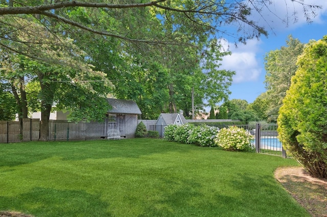 26405 Main Rd, Cutchogue, NY 11935 - view of yard