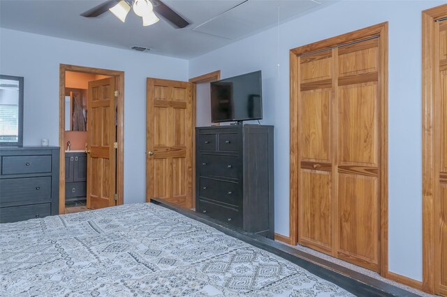 15 Candlestick Ct, Warwick, NY 10990 - bedroom with attic access, connected bathroom, a sink, and ceiling fan
