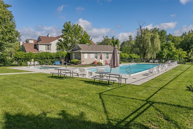 15 Candlestick Ct, Warwick, NY 10990 - community pool with a patio