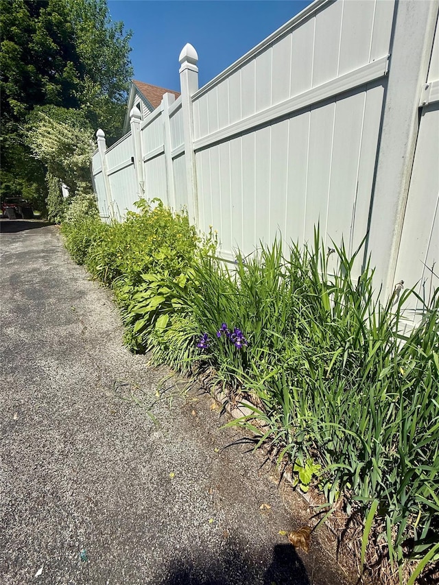 281 Union Ave, New Windsor, NY 12553 - view of yard