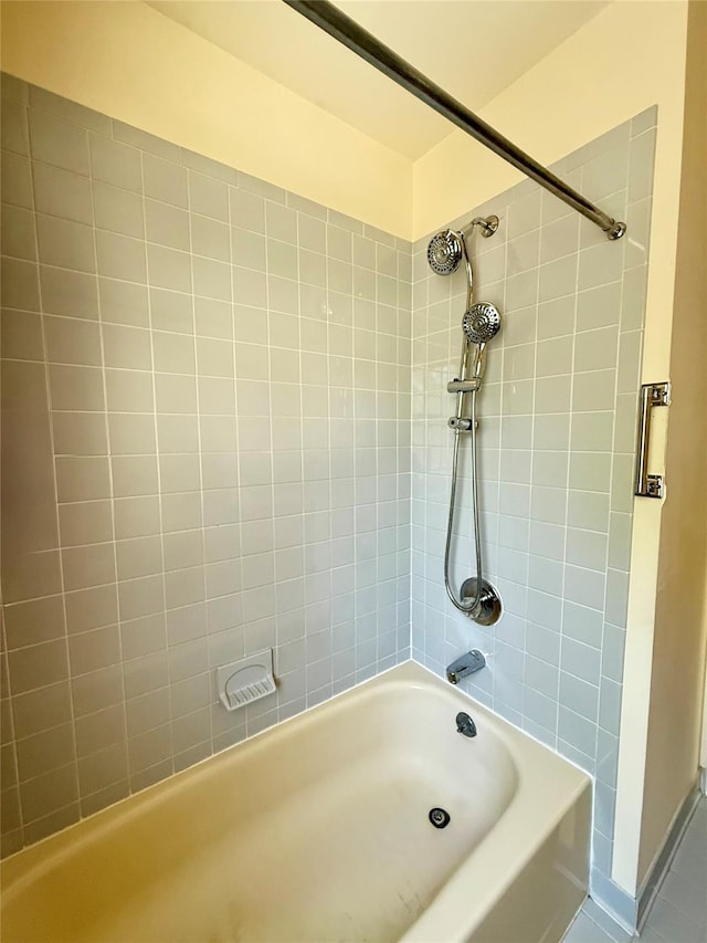281 Union Ave, New Windsor, NY 12553 - full bath with shower / bathtub combination