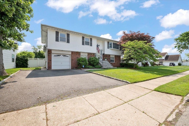 34 Dennis Ln, Bethpage, NY 11714 - photo 1