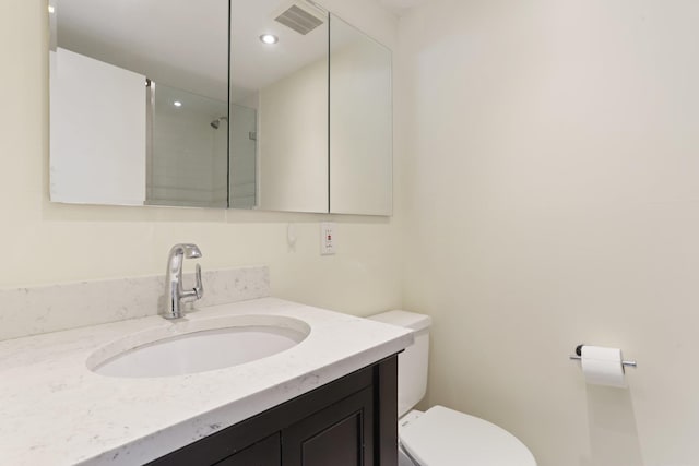 1155 Warburton Ave Unit 4G, Yonkers, NY 10701 - bathroom with vanity, a shower, and recessed lighting