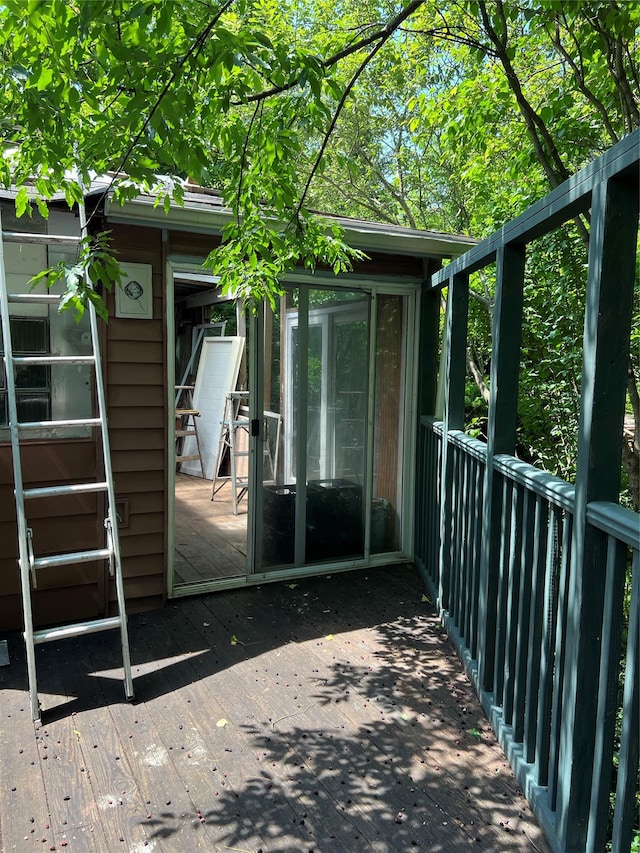 71 Honeywell Ln, Hyde Park, NY 12538 - exterior space