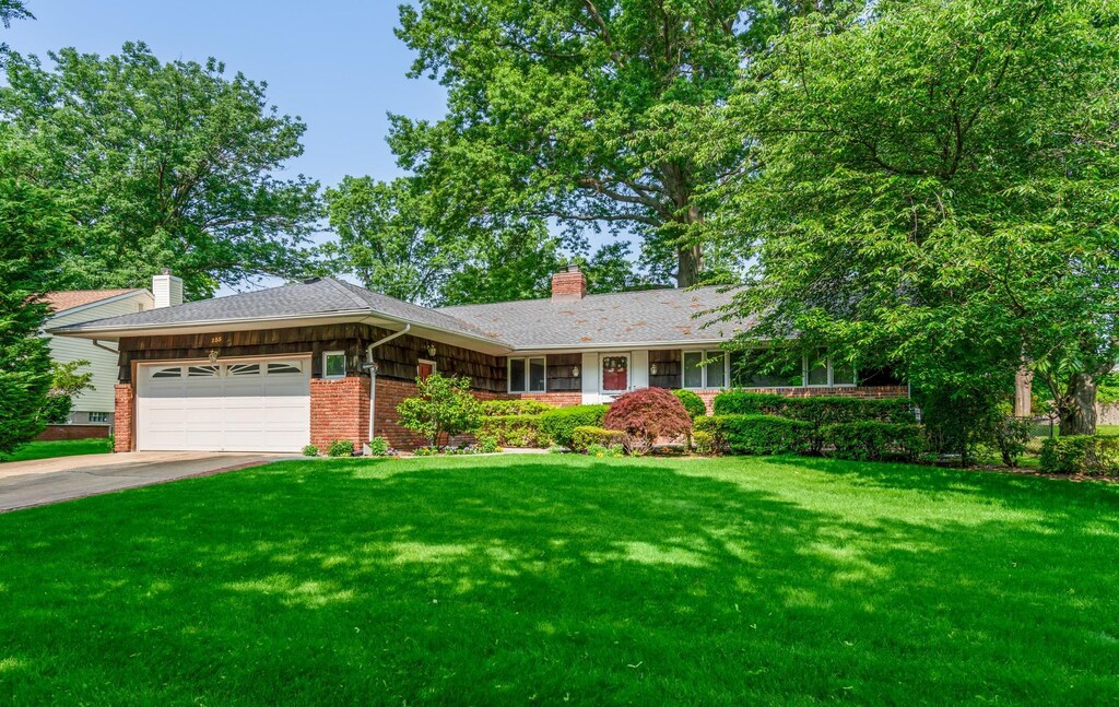155 Shrub Hollow Rd, Roslyn, NY 11576 - photo 1