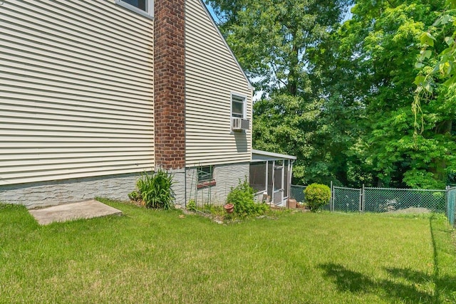 17 Linn Pl, Yonkers, NY 10705 - view of yard featuring a sunroom