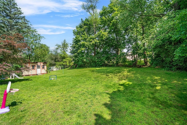 69 Wickham Dr, Warwick, NY 10990 - view of green lawn