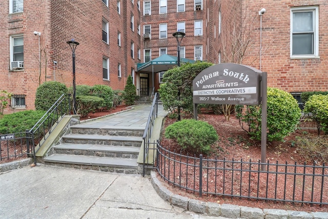 2105 Wallace Ave Unit 4A, Bronx, NY 10462 - view of community / neighborhood sign