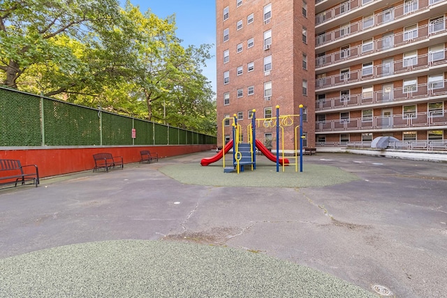 61-15 97th St Unit 8M, Rego Park, NY 11374 - view of community jungle gym