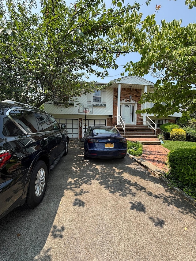 6 Valley Ln E, North Woodmere, NY 11581 - photo 2