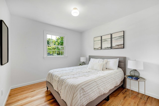 2850 Reeve Rd, Mattituck, NY 11952 - bedroom with wood finished floors