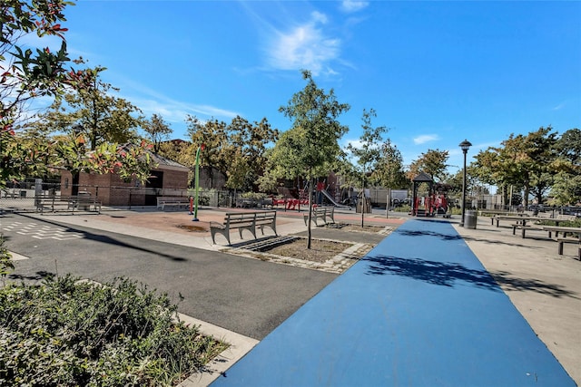 249-14 57th Ave Unit 259, Little Neck, NY 11362 - view of property's community