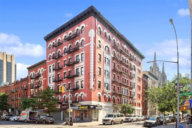 157 W 123rd St Unit 2H, New York Manhattan, NY 10027 - view of property featuring a view of city