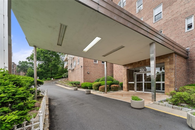 300 N Broadway Unit 7B, Yonkers, NY 10710 - view of asphalt road