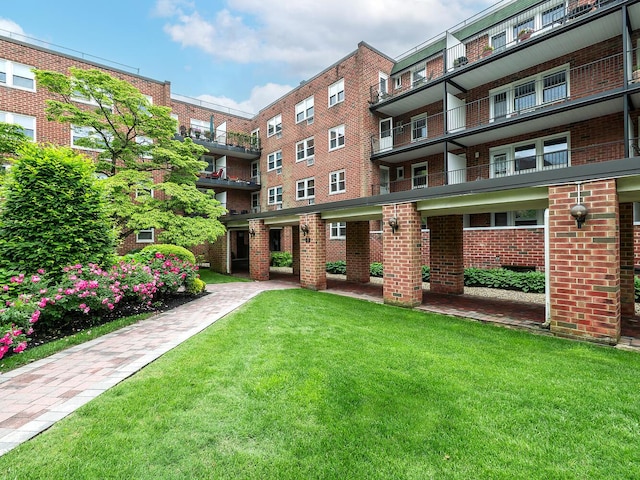32 Pearsall Ave Unit 3A, Glen Cove, NY 11542 - view of apartment building / complex