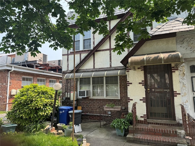 114-11 200th St, Saint Albans, NY 11412 - photo 2