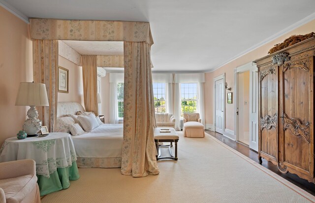 107 Quogue St, Quogue, NY 11959 - bedroom with crown molding