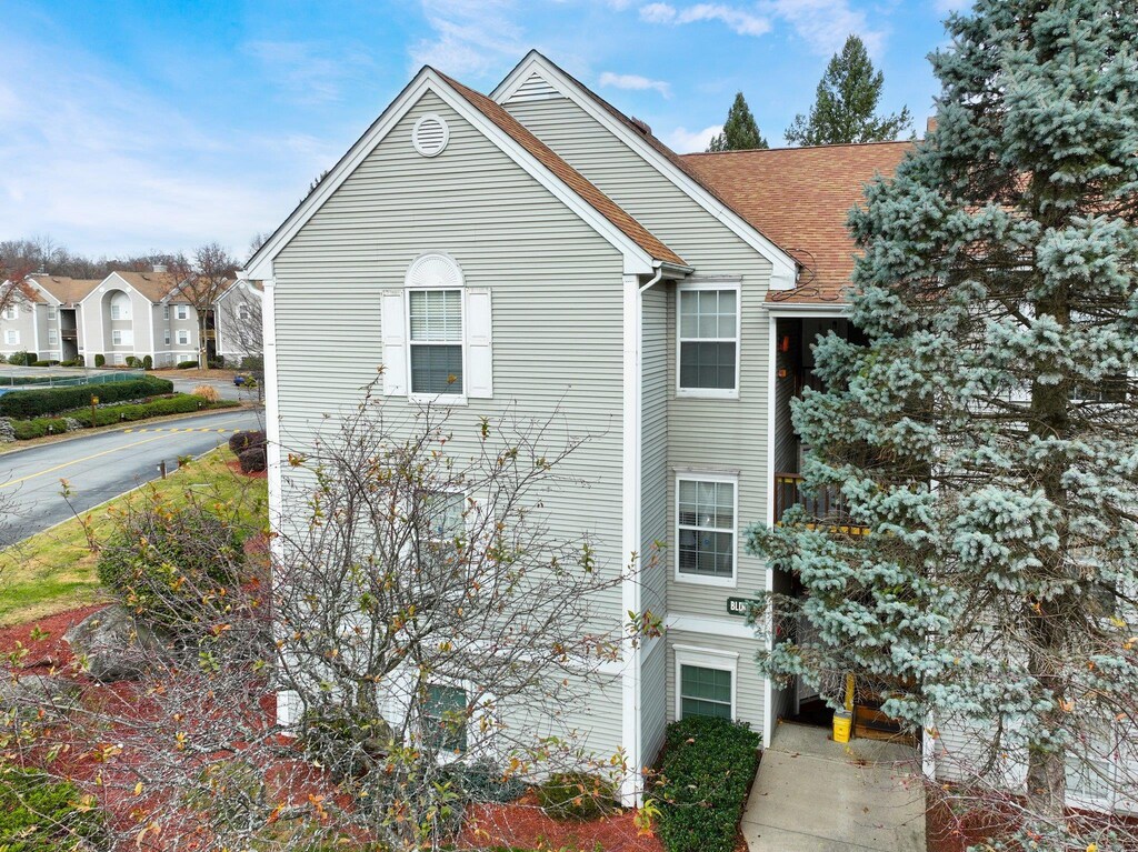 1025 Washington Grn, New Windsor, NY 12553 - photo 1