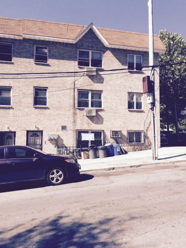 960 E 181st St, Bronx, NY 10460 - view of apartment building / complex