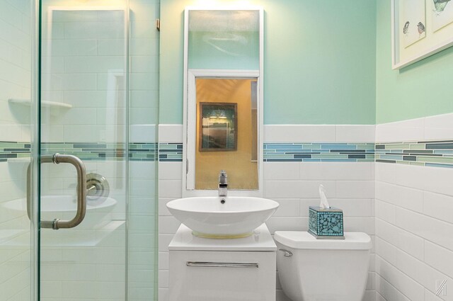 67-17 Eliot Ave, Middle Village, NY 11379