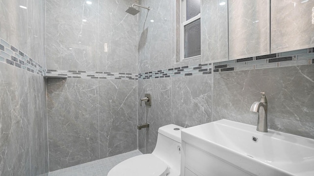 3919 Murdock Ave, Bronx, NY 10466 - full bathroom with tiled shower, vanity, and tile walls