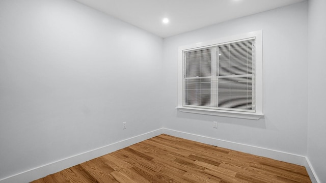 3919 Murdock Ave, Bronx, NY 10466 - unfurnished room featuring light wood finished floors and recessed lighting