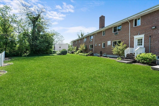 200 Merrick Rd Unit R, Amityville, NY 11701 - view of green lawn