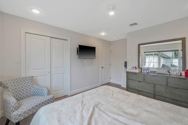 345 Washington Ave, Cedarhurst, NY 11516 - bedroom featuring baseboards, a closet, and recessed lighting
