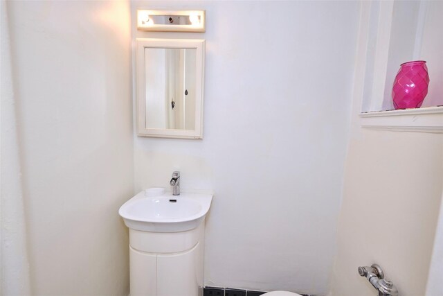 67-25 Clyde St Unit 2L, Forest Hills, NY 11375 - view of bathroom