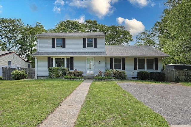 33 Highview Ln, Ridge, NY 11961 - view of traditional-style house