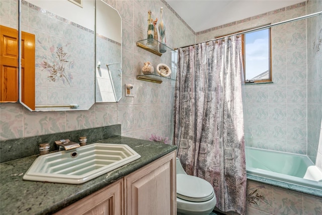 36 Richmond St, Islip, NY 11751 - full bath with vanity, tile walls, and tiled shower / bath