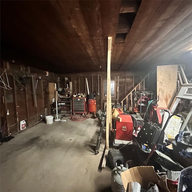 86 S Hamilton St, Poughkeepsie, NY 12601 - view of garage