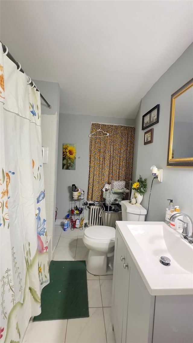86 S Hamilton St, Poughkeepsie, NY 12601 - full bath featuring vanity, a shower with curtain, and tile patterned flooring