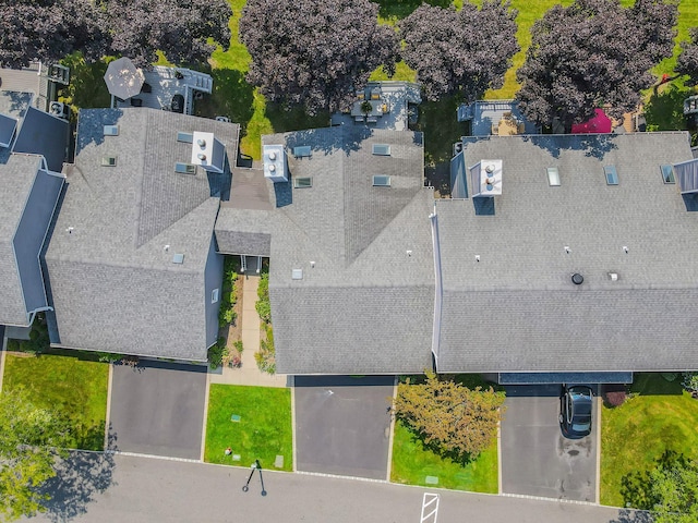 195 Alicia Dr Unit 195, North Babylon, NY 11703 - drone / aerial view