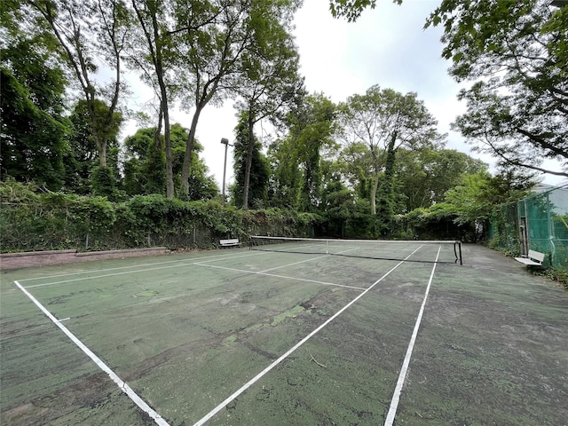701 Towne House Vlg Unit 701, Hauppauge, NY 11749 - view of tennis court