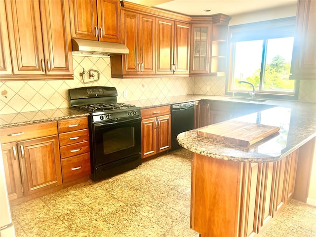 636 Derby Ave, Woodmere, NY 11598 - kitchen featuring gas stove, under cabinet range hood, dishwashing machine, a sink, and a peninsula