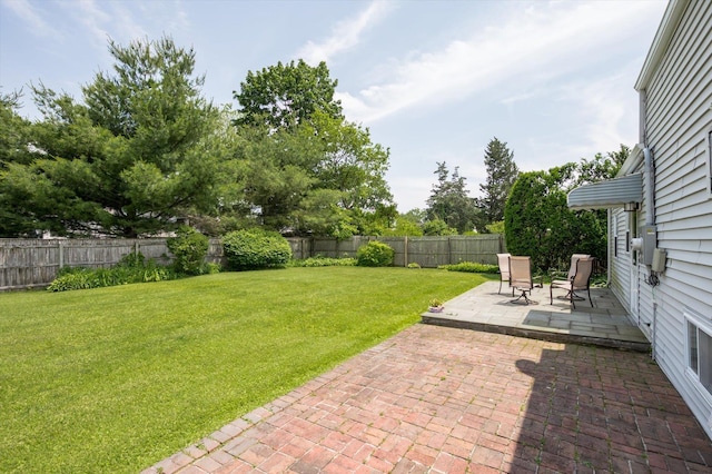 6 Plumtree Ln, South Huntington, NY 11746 - view of yard with a patio