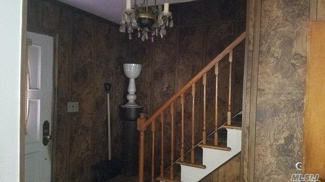 492 Pershing Blvd, Rockville Centre, NY 11570 - photo 7