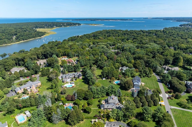 7 Fox Meadow Ln, Lloyd Harbor, NY 11743 - bird's eye view of a nearby body of water