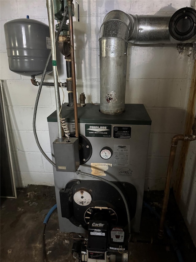 92 Lincoln Blvd, Hauppauge, NY 11788 - utilities with a heating unit