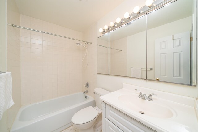 7-05 Briarcliff Dr S, Ossining, NY 10562 - full bathroom with toilet, vanity, and tub / shower combination