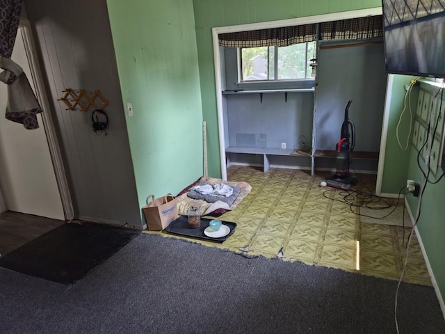 24 E Oakdale St, Bay Shore, NY 11706 - view of entrance foyer