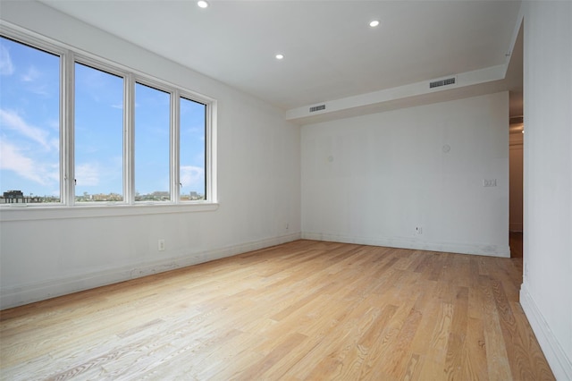 859 Myrtle Ave Apt 8G, Brooklyn, NY 11206 - unfurnished room with light wood-style flooring, plenty of natural light, and recessed lighting