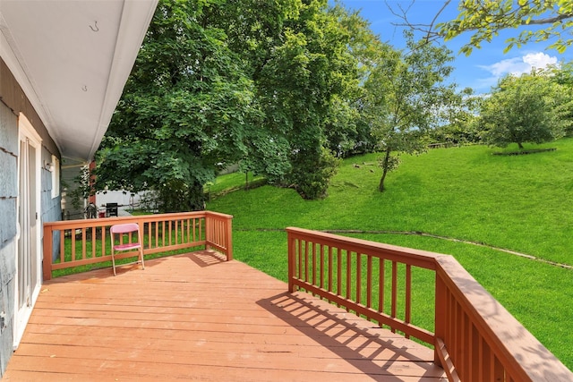 102 Maple St, Croton-On-Hudson, NY 10520 - deck with a yard