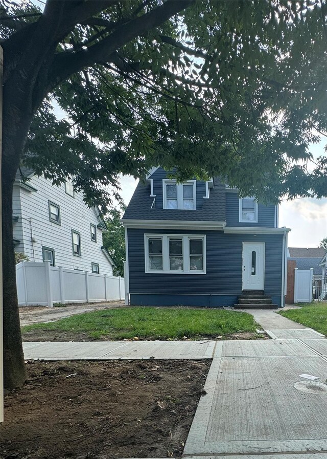 111-32 199th St, Jamaica, NY 11412 - photo 1