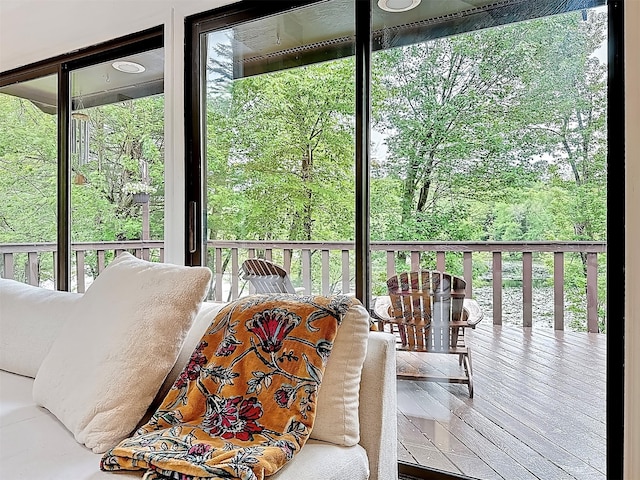 24 Lakeview Ter, Monticello, NY 12701 - sunroom featuring outdoor dining space