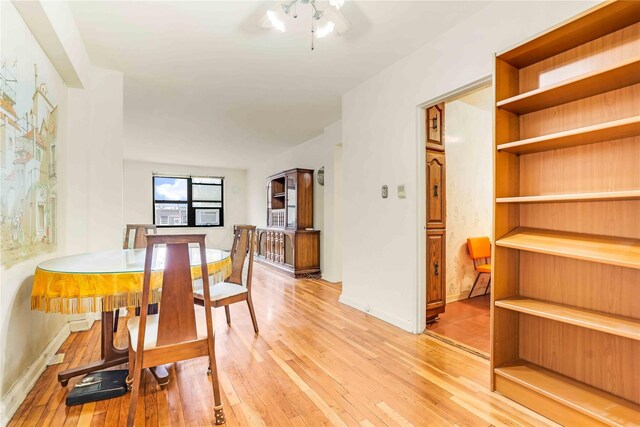 25-11 Union St Unit 2G, Flushing, NY 11354 - photo 3