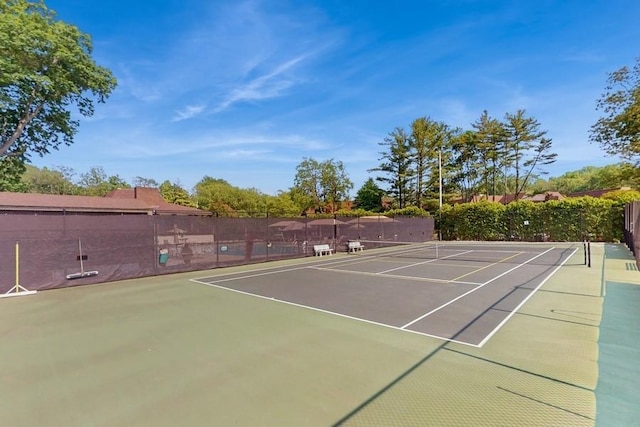14 Acorn Ponds Dr Unit 14, Roslyn, NY 11576 - view of tennis court with community basketball court