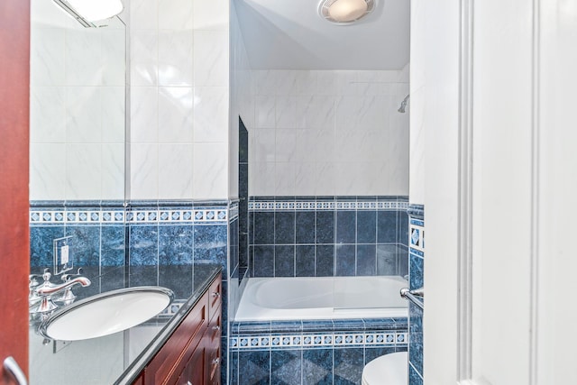 7 Dawn Dr, East Northport, NY 11731 - bathroom with vanity, tiled shower / bath, and toilet